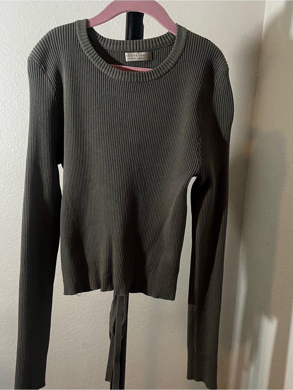 Active USA Gray Ribbed Long Sleeve Tie-Back Top